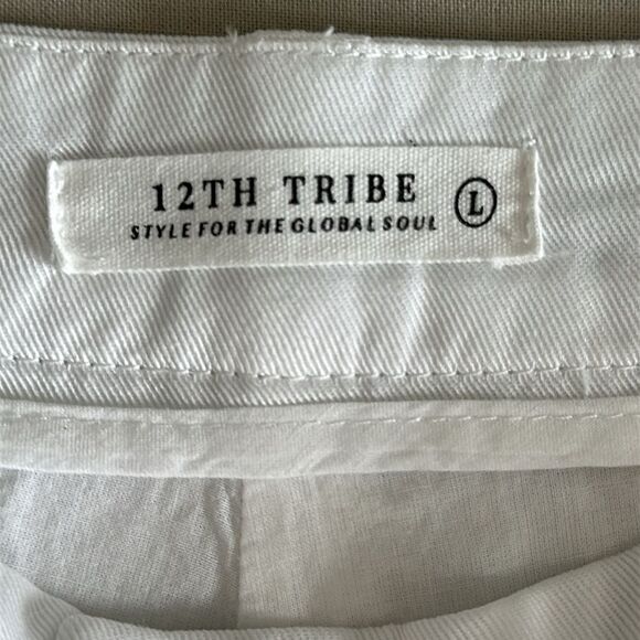 12th Tribe White Pleated High Waist Shorts Size L (Runs Smaller) - Picture 5 of 9
